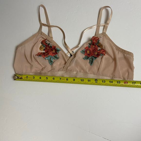 Torrid Women's Strappy Mesh Floral Applique Bralette Size 3X - Picture 9 of 9